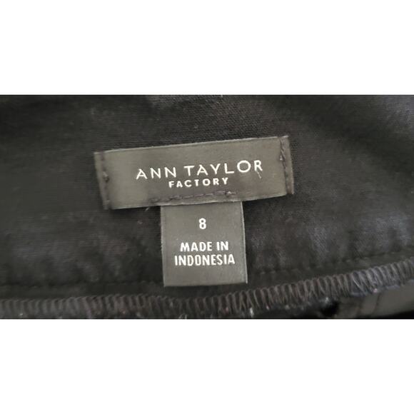 🆓 FREE Ann Taylor Factory black slacks work pants sz 8 Business Casual Basic - Picture 2 of 5